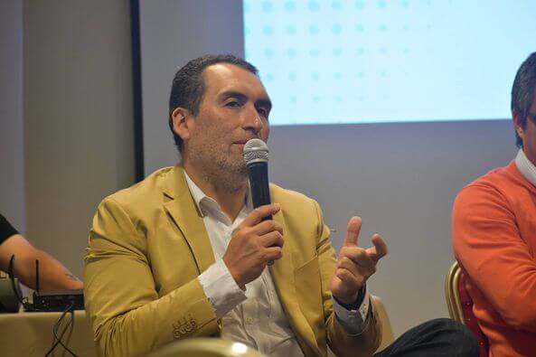 Director del CDEA-UA expuso sobre transición energética en día del hidrógeno