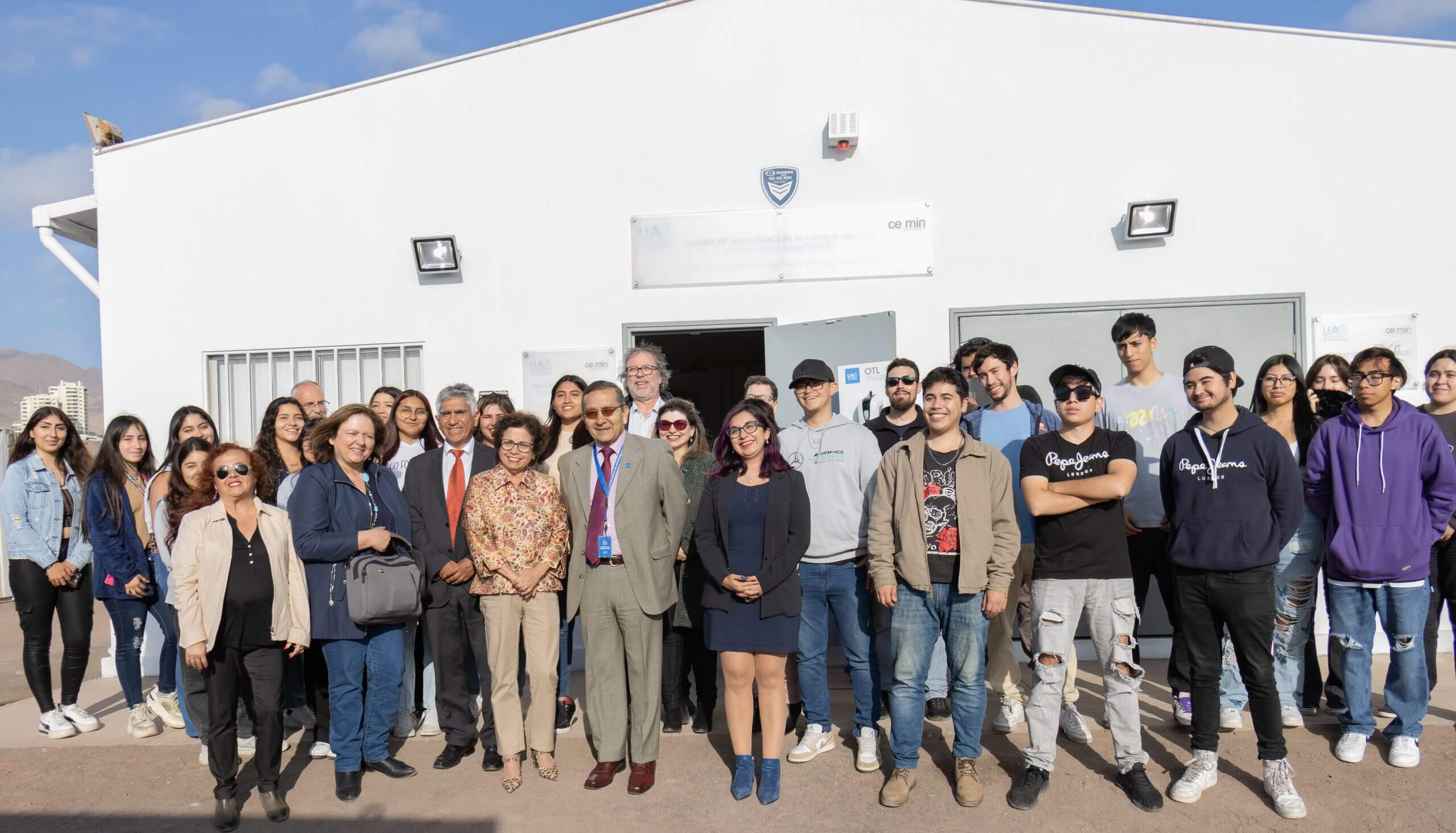 Ministra de Minería visitó el CELIMIN y conversó con estudiantes de ingeniería UA