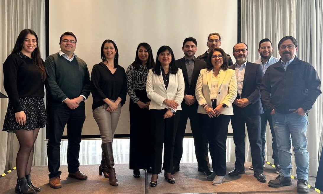 Seminario organizado por la Facultad de Ingeniería de la UA abordó desafíos de la Ley de Eficiencia Energética