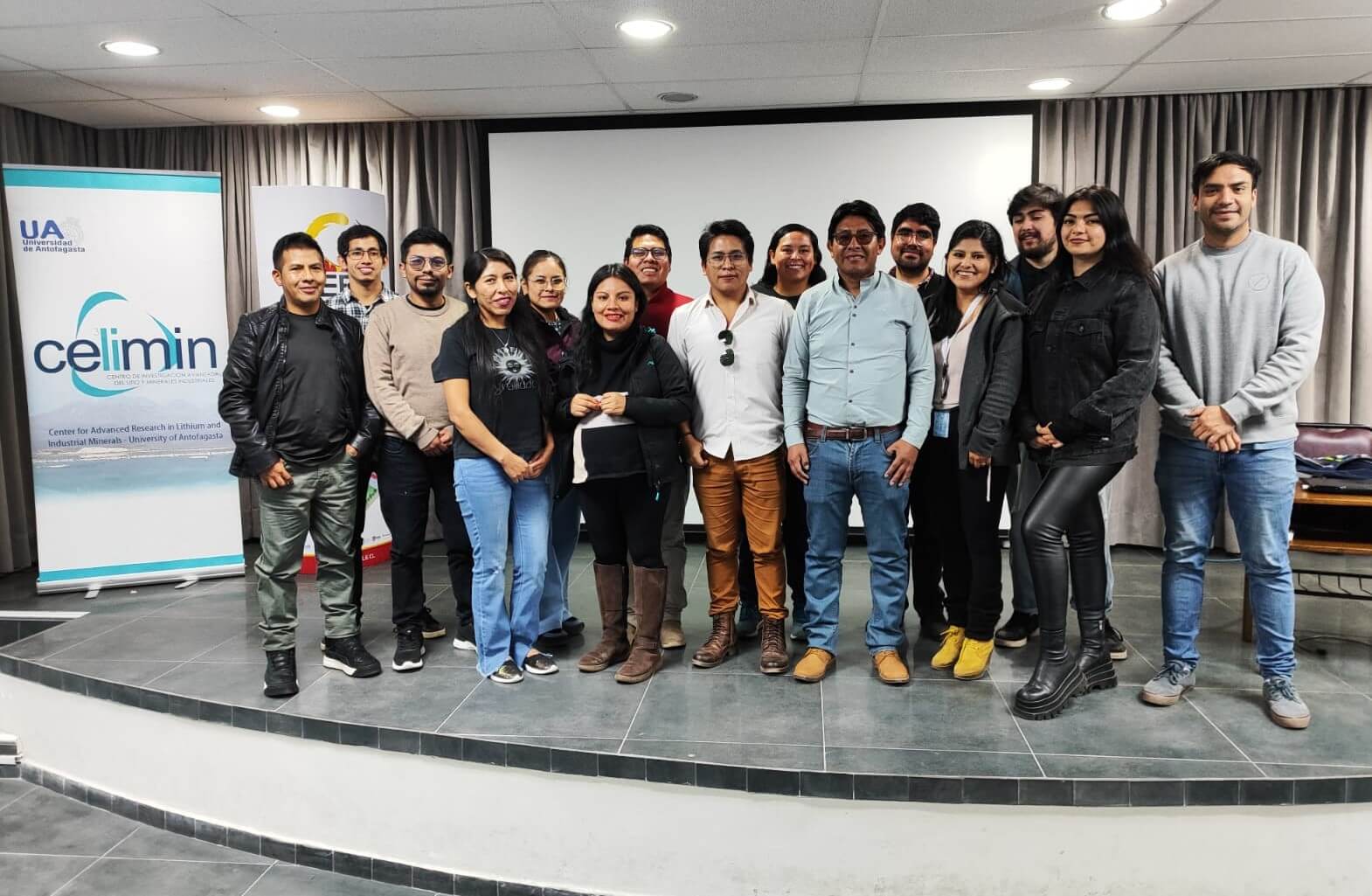 Universidad de Antofagasta imparte curso teórico-práctico de baterías de ion de litio
